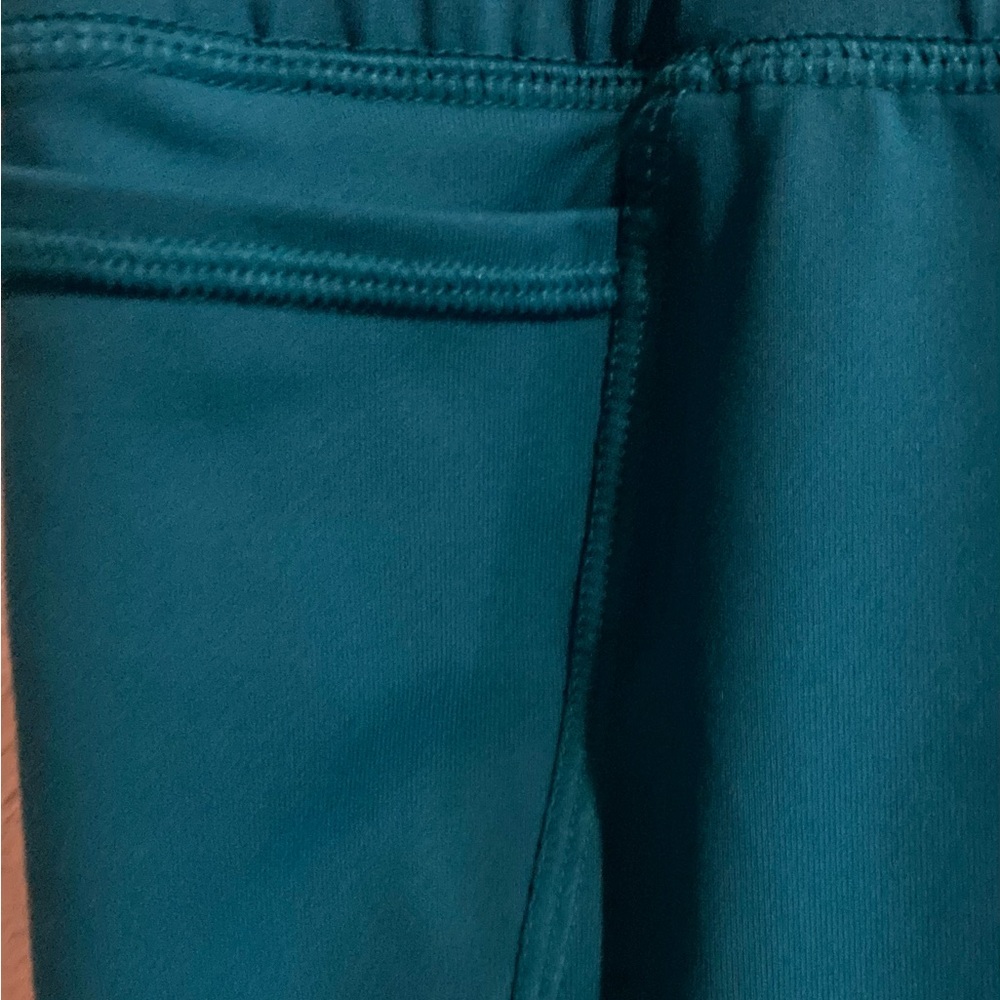 EUC LIVI Teal Blue Soft Bike Shorts with Side Pockets Plus Size 18/20 - Picture 5 of 6